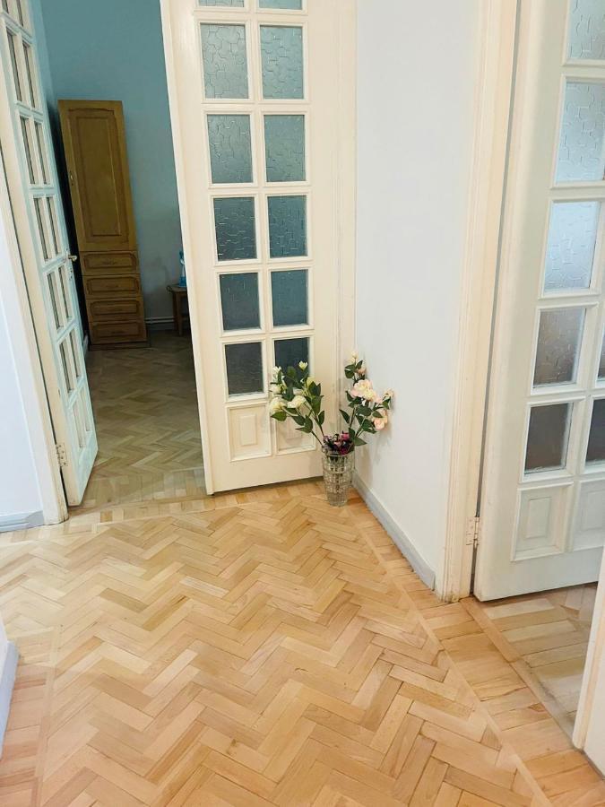 Spacious 2 Bedrooms In The Center Of Yerevan Exterior foto