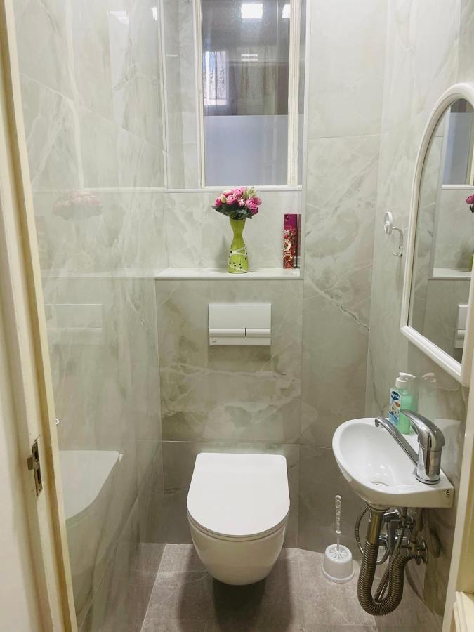 Spacious 2 Bedrooms In The Center Of Yerevan Exterior foto